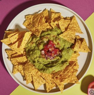 Nachos con guacamole