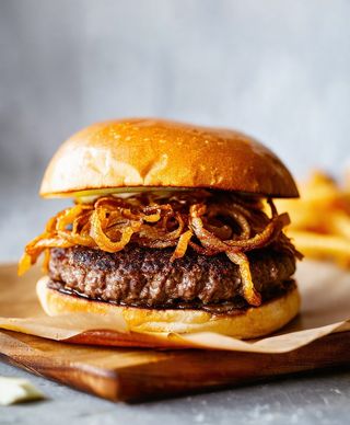 20. Hamburguesa Básica