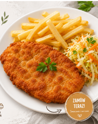 Pierś z kurczaka panierowana z frytkami i surówką