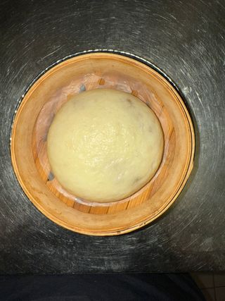 Bao - zi ripieno di maiale in agrodolce-un pezzo