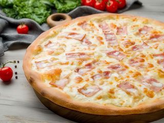 05 Pizza Carbonara (Mediana)