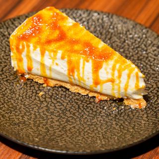 Cheesecake al caramello salato