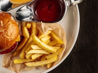 Бургер з курячою котлетою (490g)