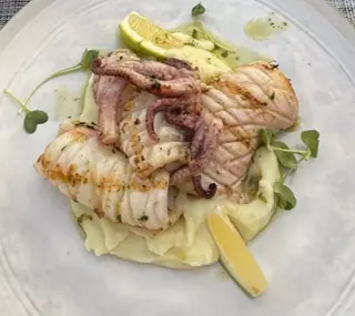 Calamar a la parrilla