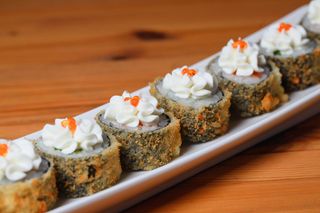 Роллы "Сяки темпура лосось" (8 шт.)