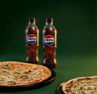 2 Pizzas + 2 Bebidas