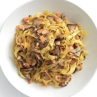 Tagliatelle cu hribi