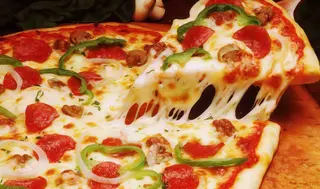Pizza Reina (Familiar)