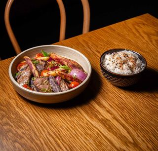 Lomo Saltado Oriental
