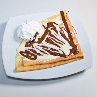 6 - Nutella, cioccolata bianca, panna e zucchero a velo