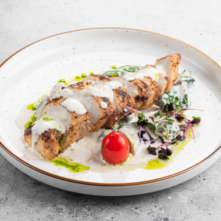 Куриный стейк в сливочно-шпинат.соусе