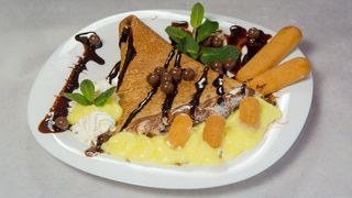 Palačinka sa eurokremom, plazmom i pudingom od vanile