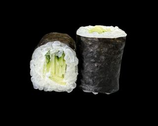Maki cheese cucumber