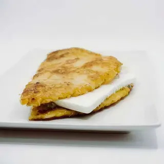 Cachapa de jamón y queso