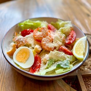 Салат Цезар з креветками (300г)