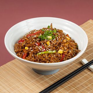 ბრინჯი ბოსტნეულით