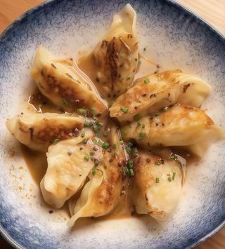 Guiso De Gyozas (8 Uds.)