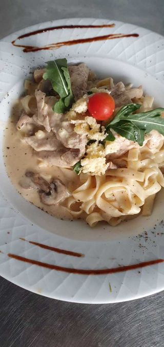 Tagliatelle Escalope Champignons