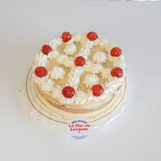 Tarta helada chocolate, turrón y vainilla 