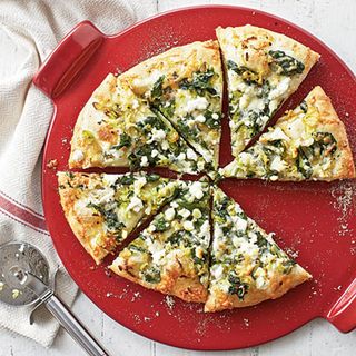 Spinach & Pecorino   Pizza (V)