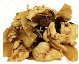 96. Pollo con bambù