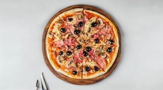 Pizza capricciosa normale