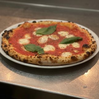 Margherita provola e pepe