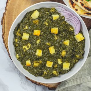 Saag Paneer ( palak paneer)