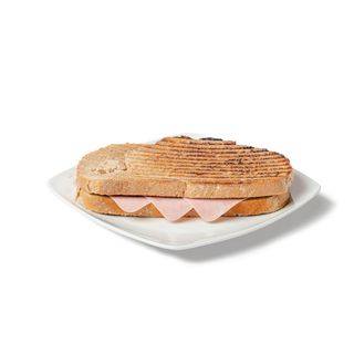 Tosta de Fiambre em Pão Saloio