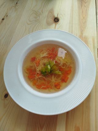 Rosół z makaronem 500 ml