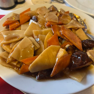 Setas chinas y bambú