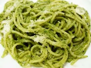 Spaghetti al pesto