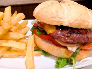 Hamburguesa De Vaca Vieja Nueva