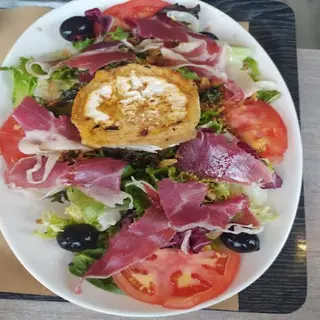 Ensalada de paleta ibérica y de cabra (individual)