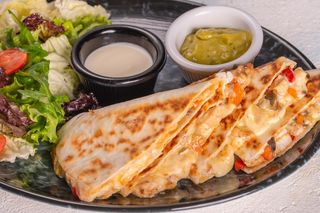 Кесадилья с курицей