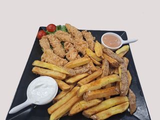 Crispy cu cartofi pai