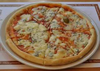 Pizza Kvatro Formađi