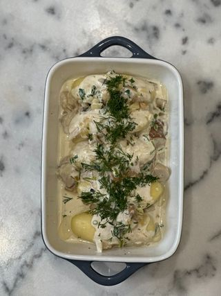 Книдлі з сиром та грибним соусом