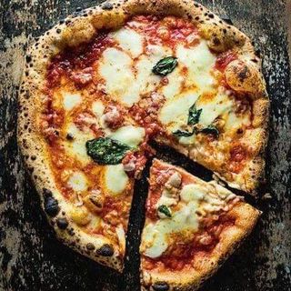 Пица Лучия (500г)