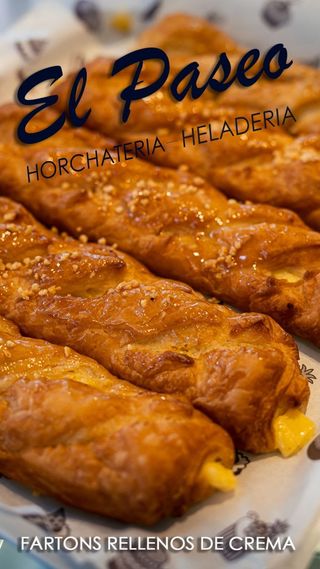 Fartons artesanos hojaldrado relleno de crema