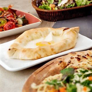 Хачапури по-аджарски