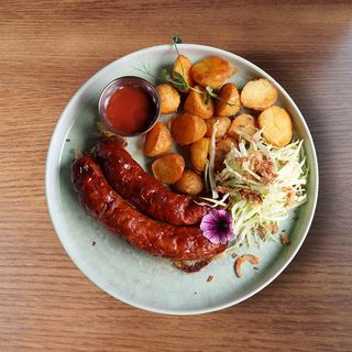 Pub kobasica sa sirom