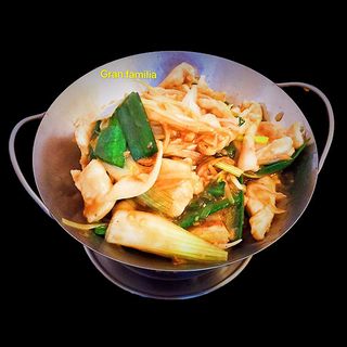 59 Pollo Con Cebolla