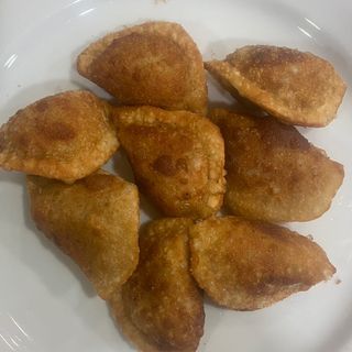 12. Empanadillas fritas (8 uds.)