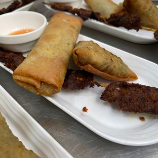 BEEF SPRING ROLLS 