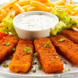 Paluszki rybne z frytkami + cappy