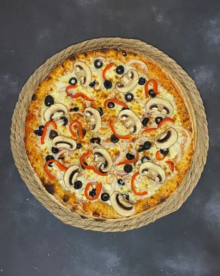 Pizza Vegetariana (Mediana)