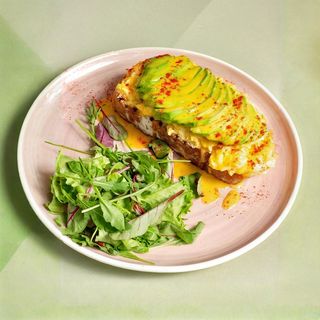 Завтрак Аvocado&Egg Toast