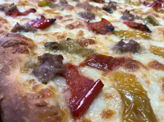 Peperoni e salsiccia