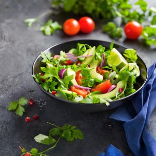 Свежий с заправкой на выбор гостя